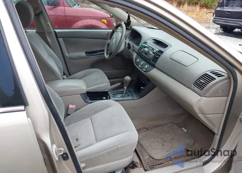 2005 Toyota Camry Le from USA, damaged, VIN 4T1BE32K05U529292